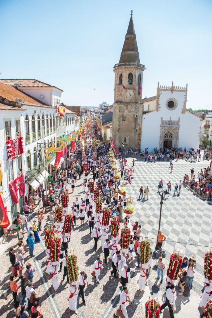 Feast of the Trays Trip Packages