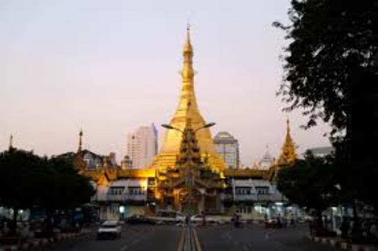 Sule Pagoda  Trip Packages