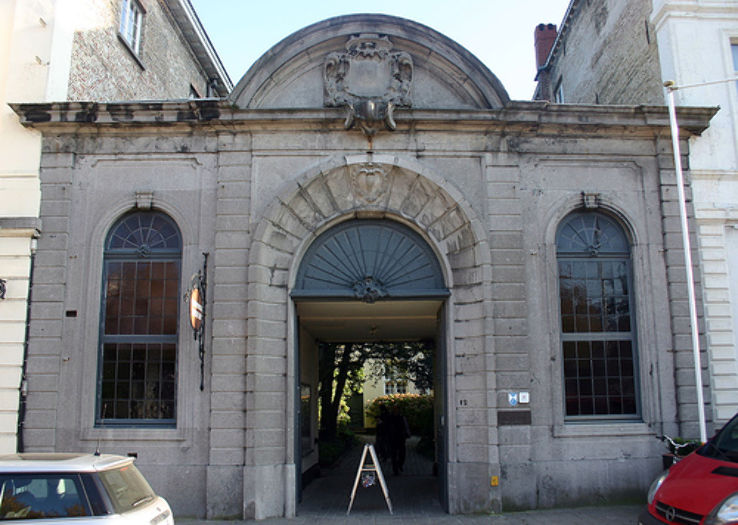 Groeninge Museum Trip Packages