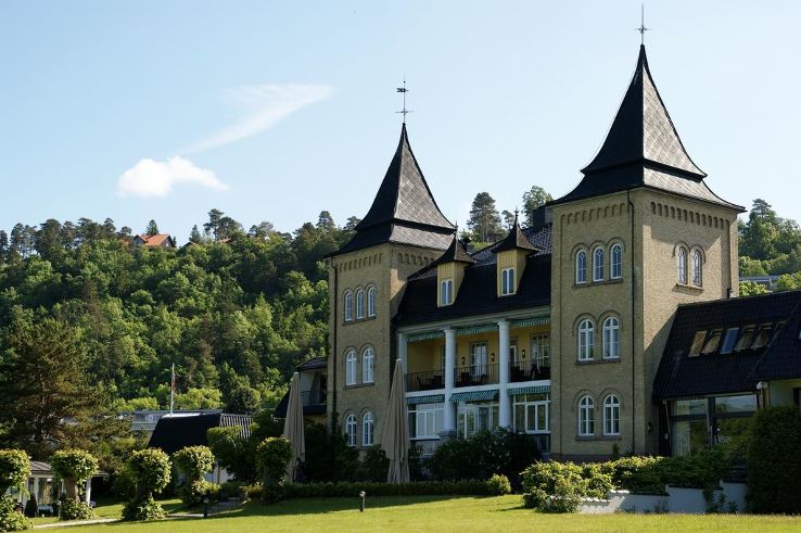 Hotell Refsnes Gods Trip Packages