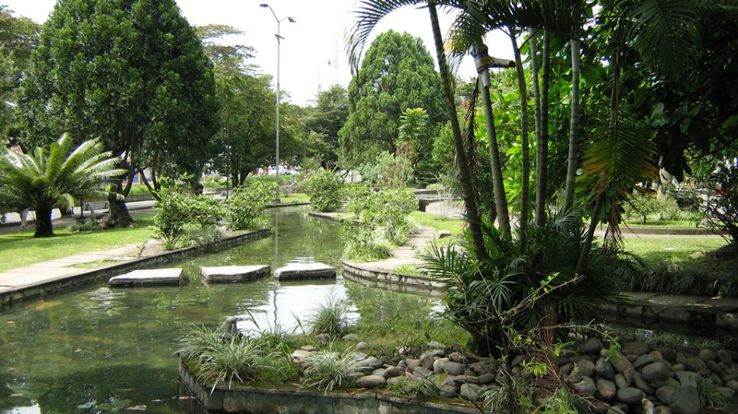 Fundadores Park Trip Packages