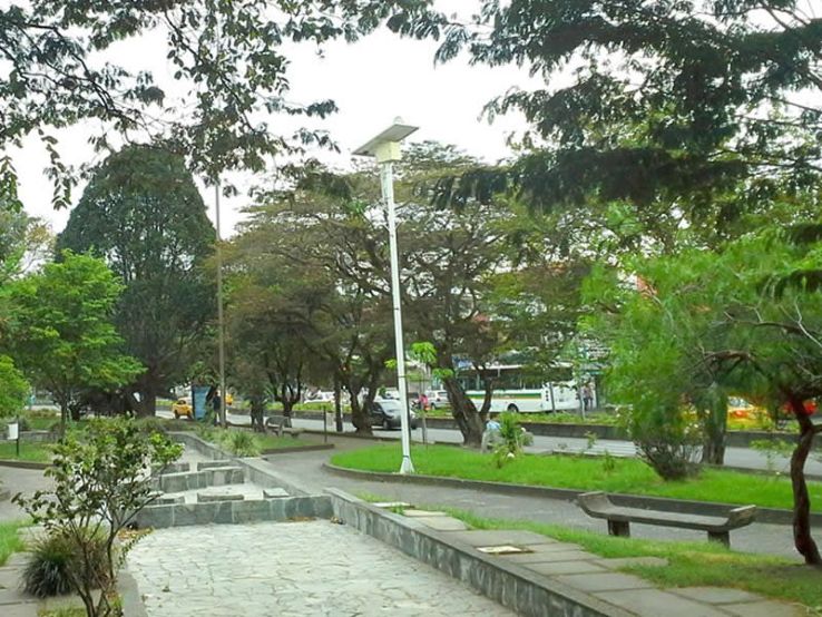 Fundadores Park Trip Packages