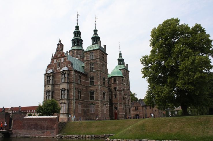 Rosenborg Castle  Trip Packages