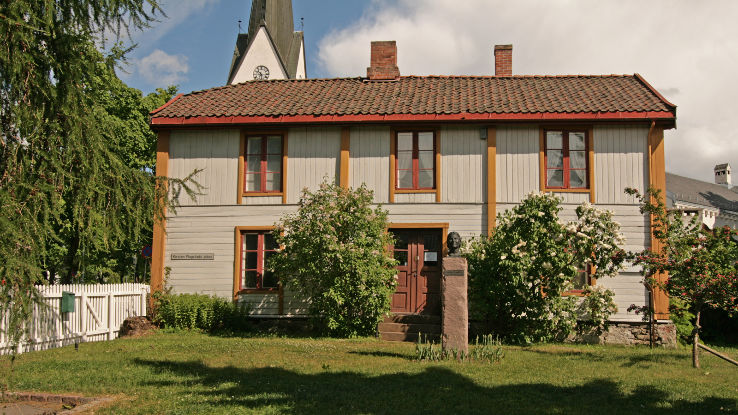 Kirsten Flagstad Museum Trip Packages