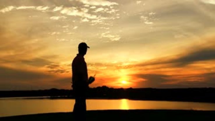 midnight sun at Mount Ronvikfjellet Trip Packages