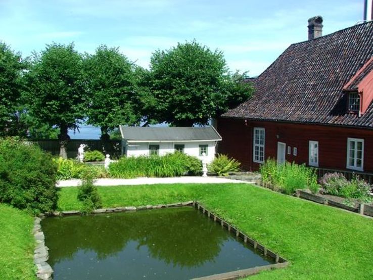 Damsgaard Manor Trip Packages