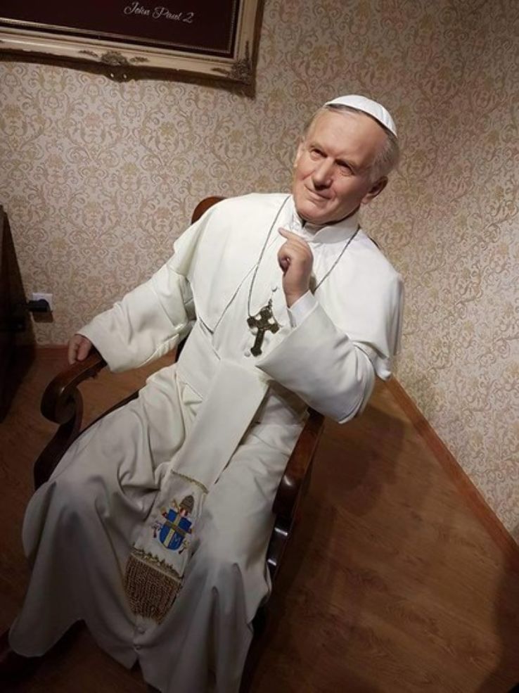 Polonia Wax Museum Trip Packages