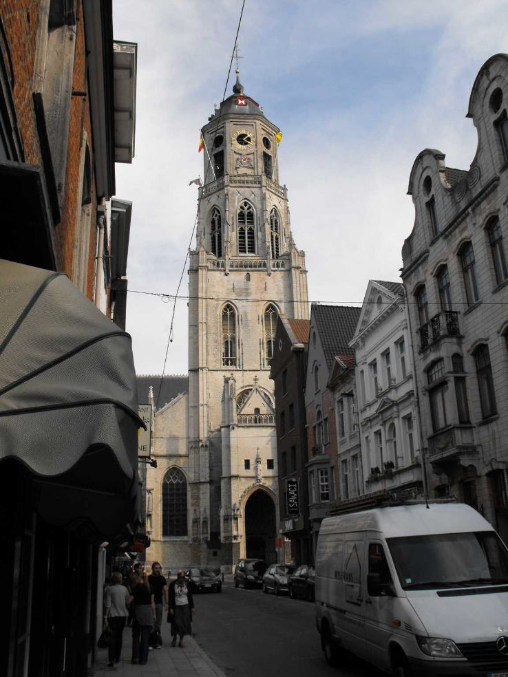 St Gummaruskerk Trip Packages