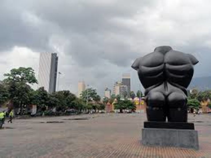 Plaza de San Antonio Trip Packages