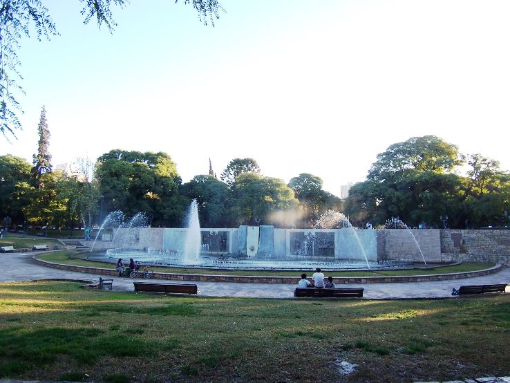 Plaza Independencia  Trip Packages