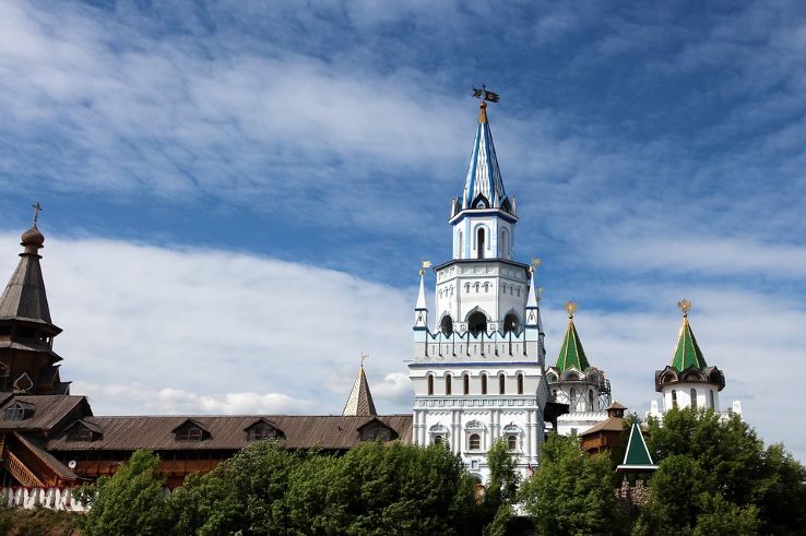 Izmailovo Kremlin Trip Packages