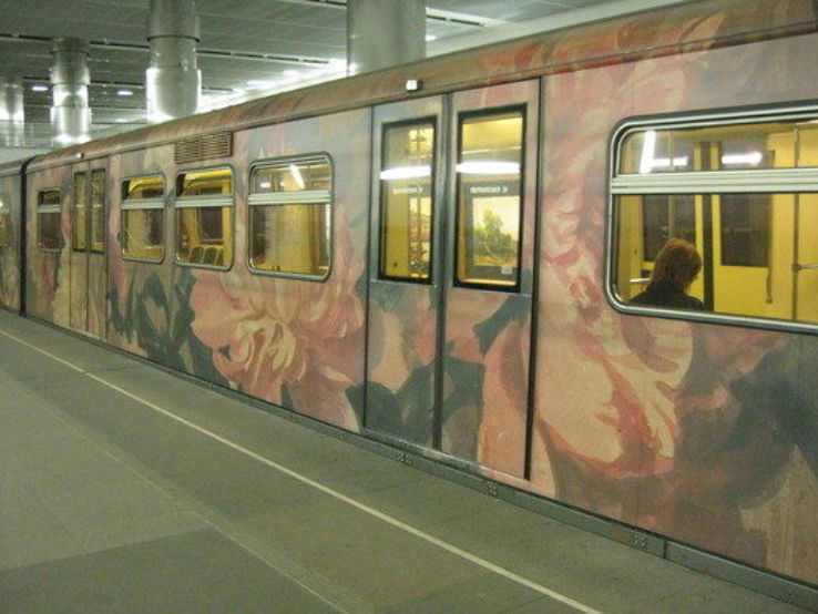 Aquarelle Train on The Moscow Metro Trip Packages