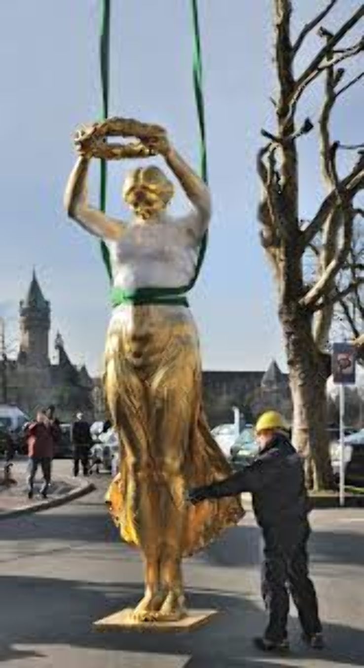 The Golden Lady Trip Packages