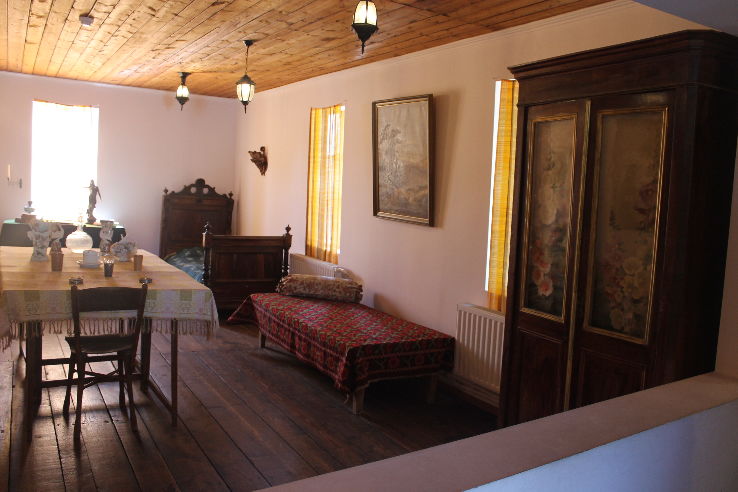 Hovhannes Tumanyan Museum  Trip Packages