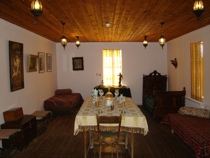 Hovhannes Tumanyan Museum  Trip Packages