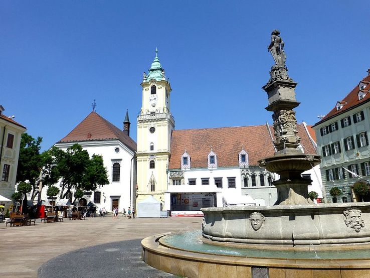 Roland Fountain Trip Packages