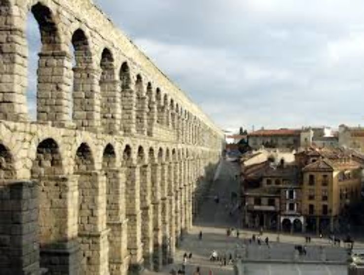  Aqueduc romain Trip Packages