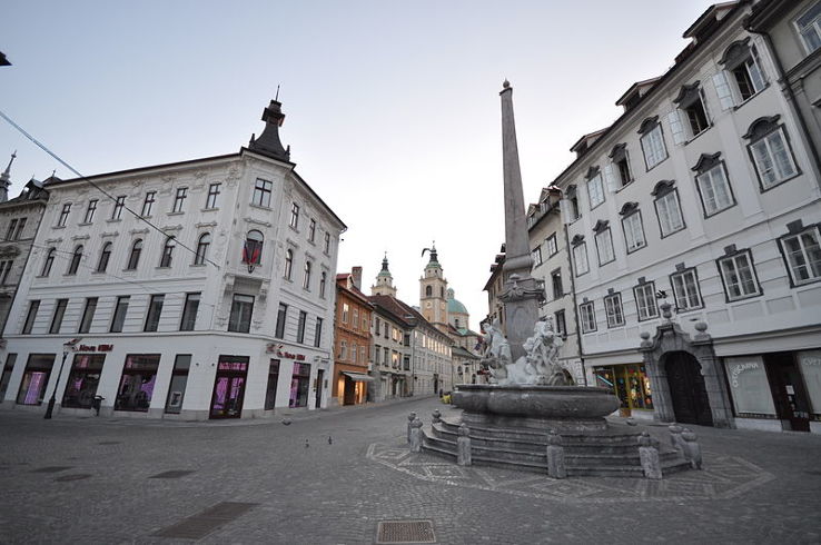 Robba Fountain Trip Packages