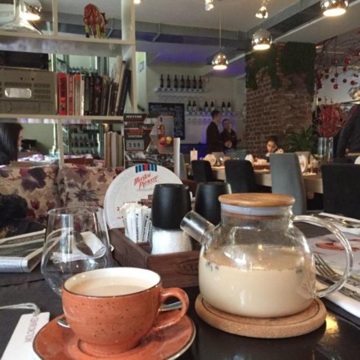 Moloko & Med Restaurant Trip Packages