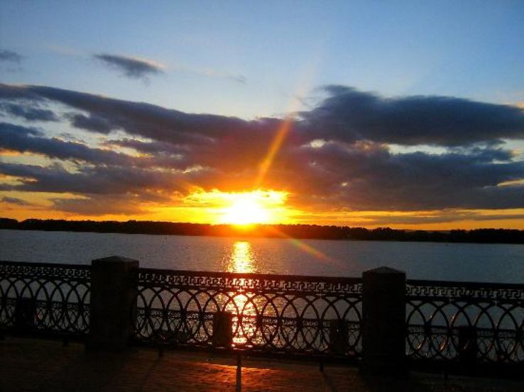 Samara embankment Trip Packages