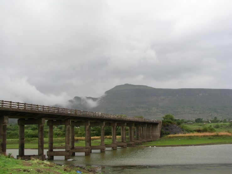 Pimpalgaon Joga Dam Trip Packages