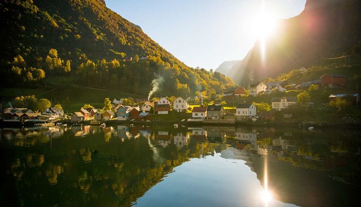 Fjord Cruise Naeroyfjord and Undredal Trip Packages