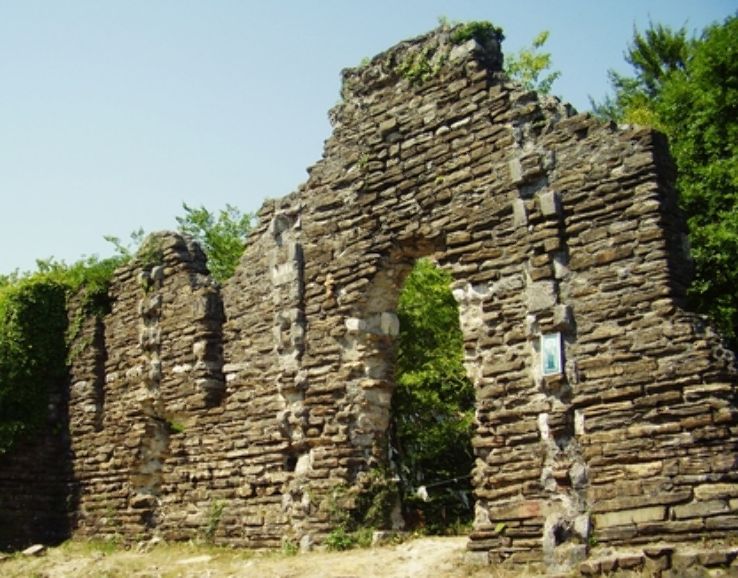 Loo Byzantine Church Trip Packages