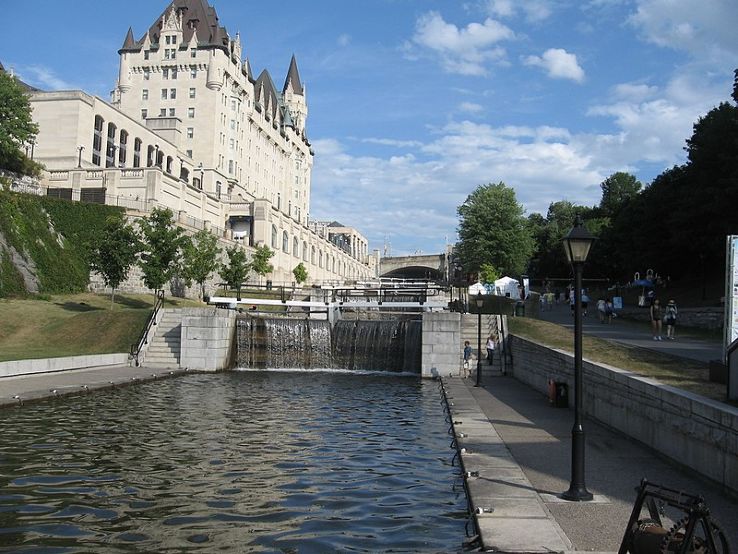 Rideau Canal Trip Packages