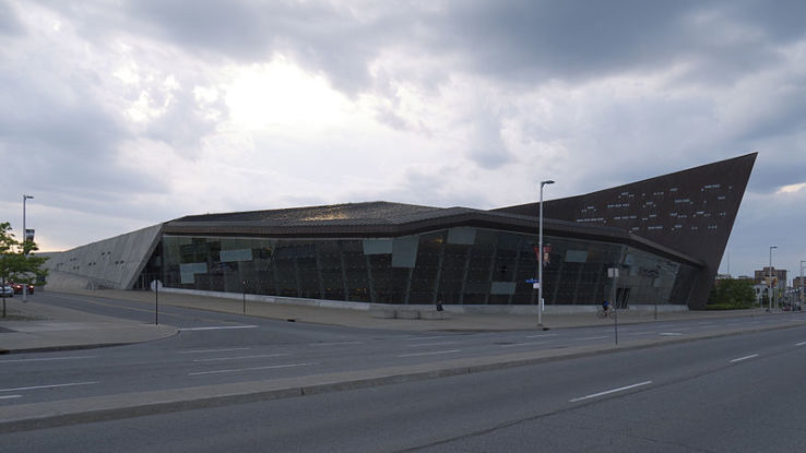 Canadian War Museum Trip Packages