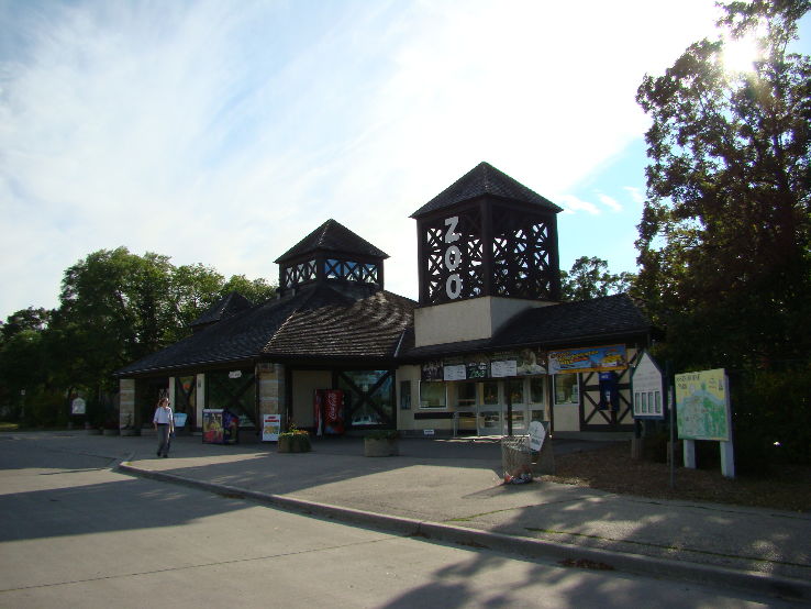 The Assiniboine Park and Zoo  Trip Packages