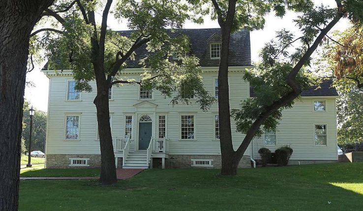 Duff Baby House Trip Packages