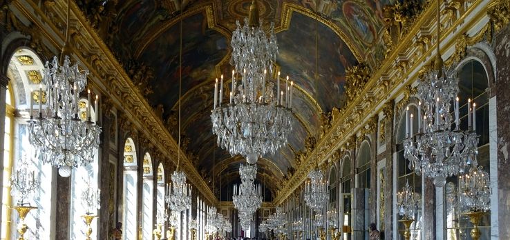 Hall of Mirrors Trip Packages