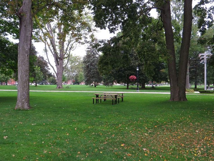 Victoria Park Trip Packages