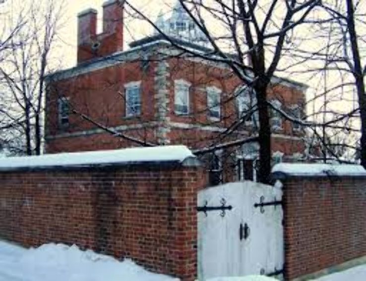 McMartin House  Trip Packages