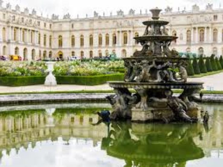 Fountains of Versailles Trip Packages