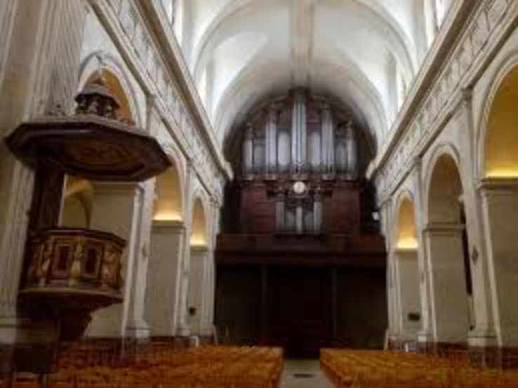 Church of Notre-Dame Trip Packages