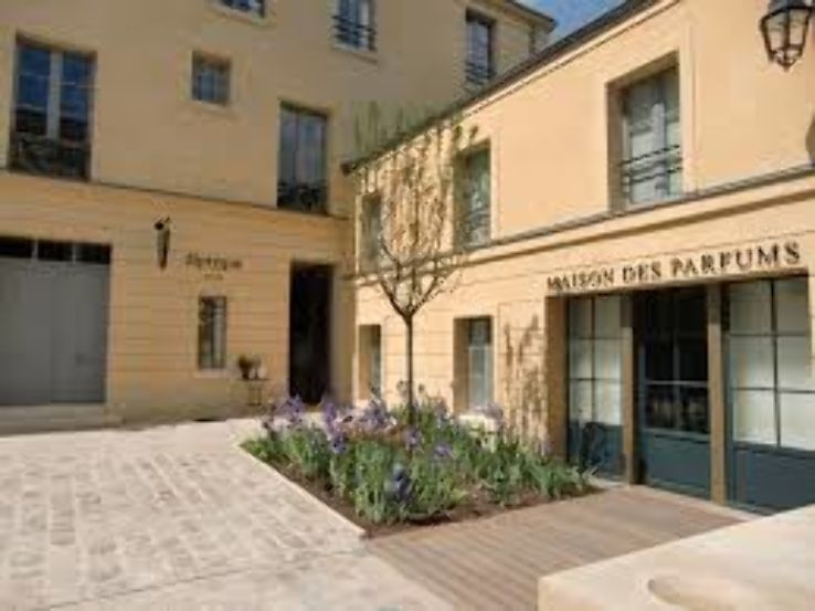 Cour des Senteurs Trip Packages