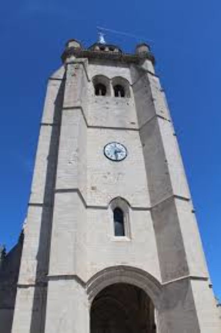 Collegiale Notre Dame Trip Packages