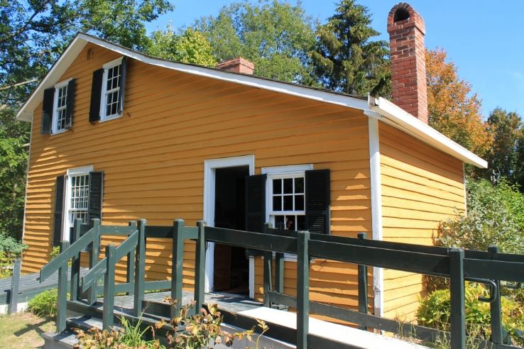 Bradley Museum Trip Packages