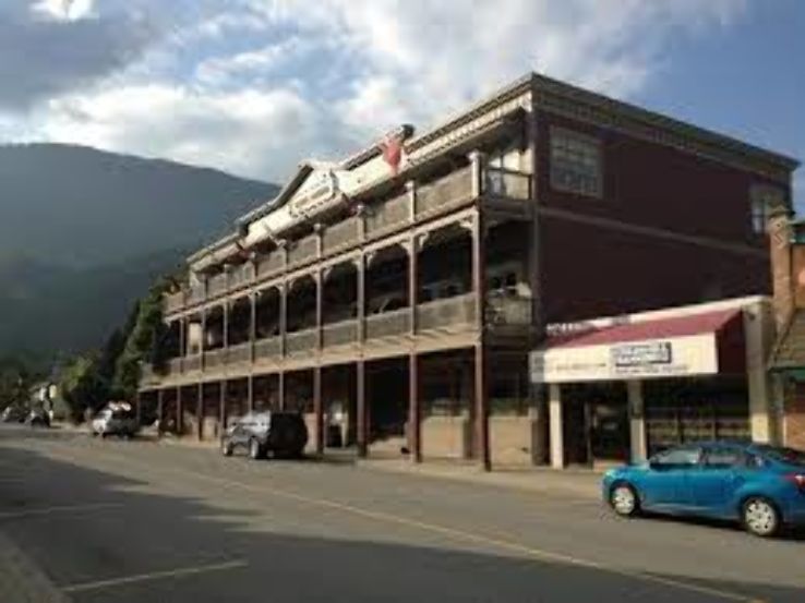 Check out Kaslo Trip Packages