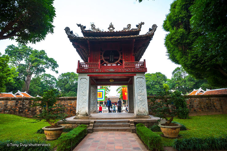 Visit the Temple of Literature  Trip Packages