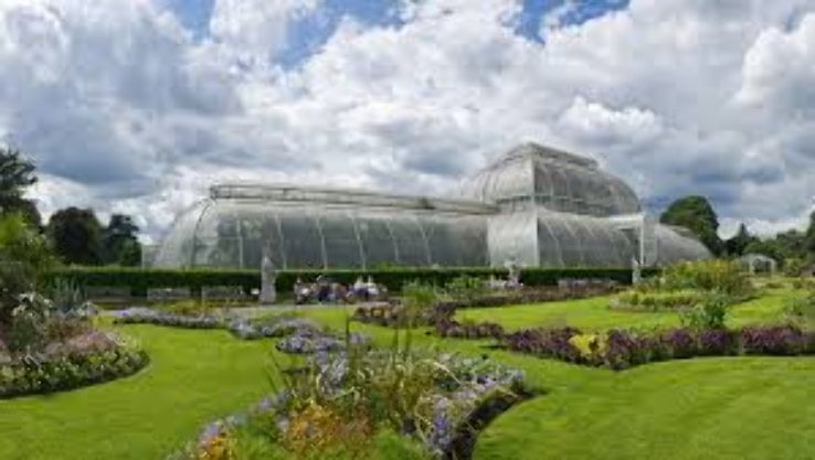 The world renowned Royal Botanical Gardens Trip Packages