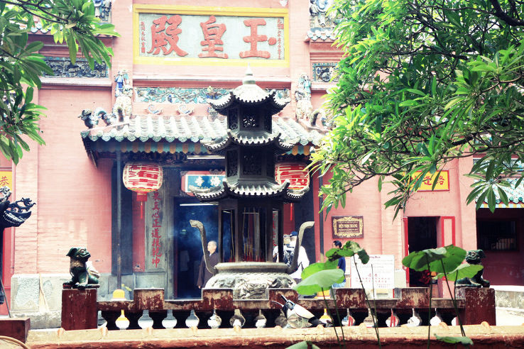 Jade Emperor Pagoda  Trip Packages
