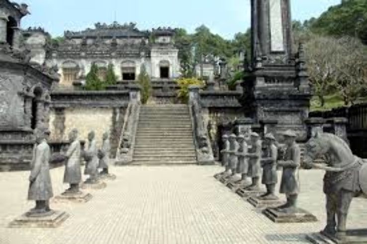 Contemplate Tombs Around Hue Trip Packages