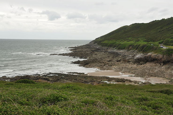 Bracelet Bay Trip Packages