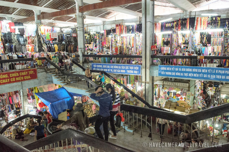 Shop At Dong Ba Market   Trip Packages