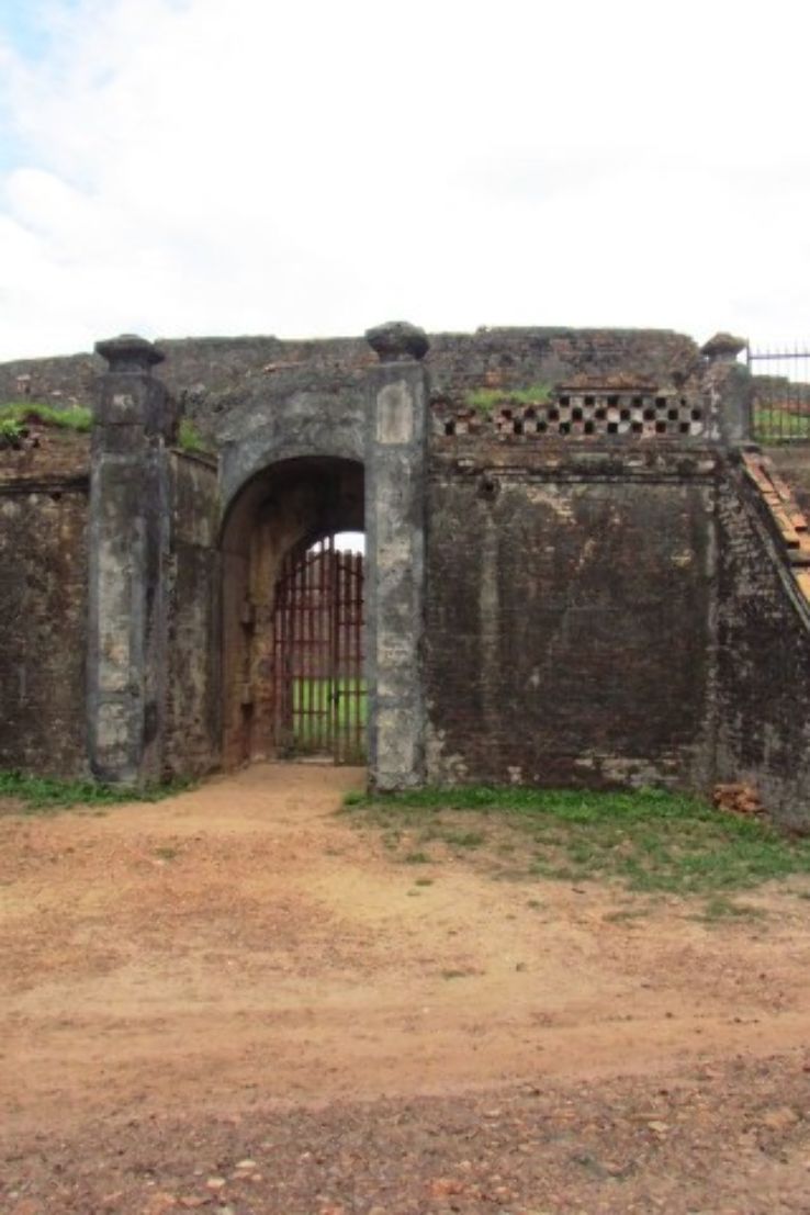 Climb Up The Ho Quyen, Tiger Fighting Arena, And Long Chau Temple  Trip Packages