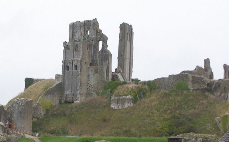 Ruins of Corfe Castle  Trip Packages
