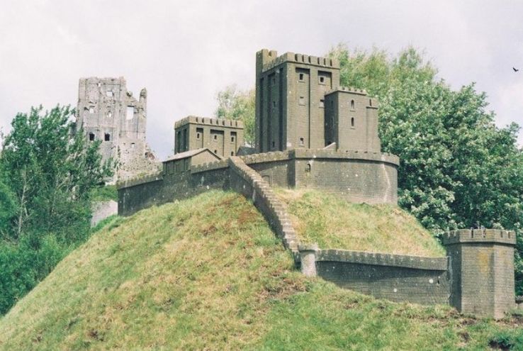Ruins of Corfe Castle  Trip Packages