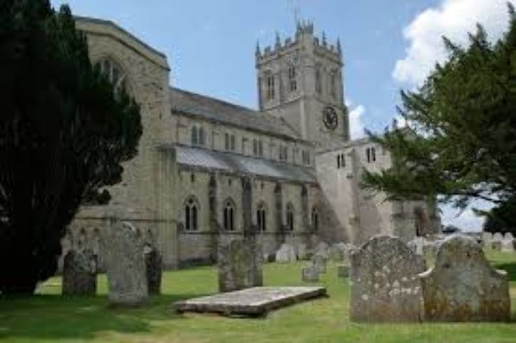 Christchurch Priory  Trip Packages